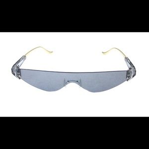 Centerstage Sunglasses in Grey BRAND NEW